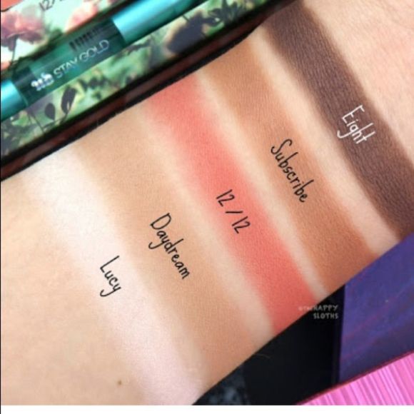 2 for $30 - Urban Decay - Daydreaming Palette - Picture 2 of 4